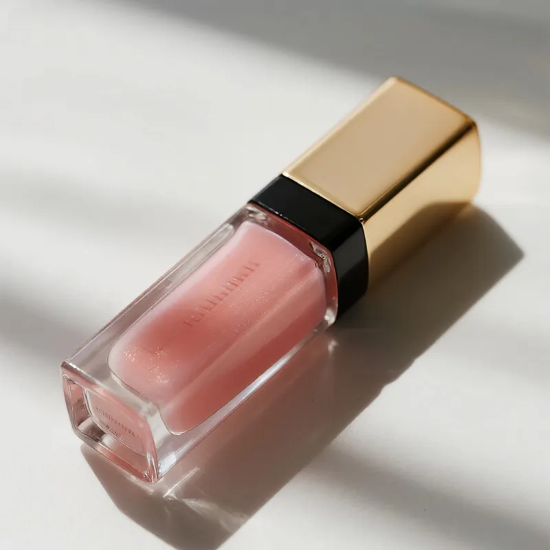 Lūpu spīduma piederumi Ķīnā